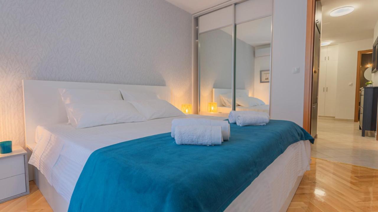 New Delux Green Garden Apartment With Hotube **** Split Zewnętrze zdjęcie