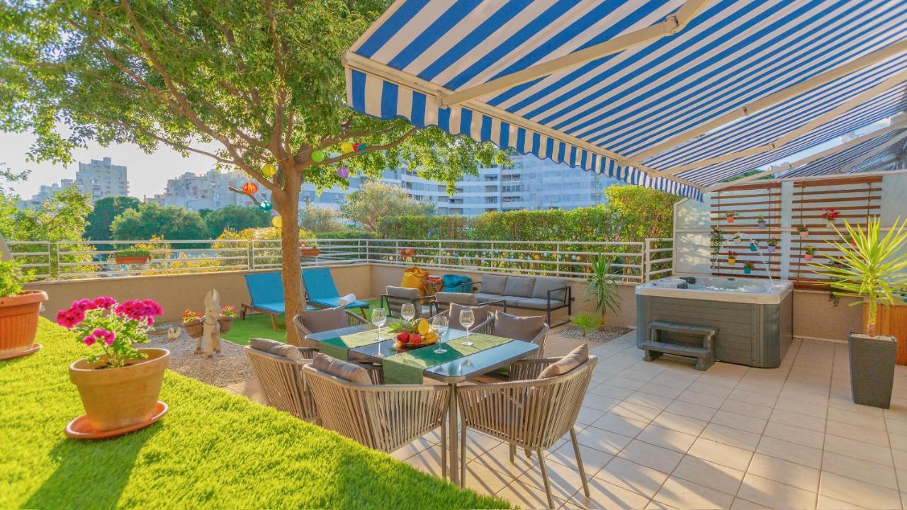 New Delux Green Garden Apartment With Hotube **** Split Zewnętrze zdjęcie