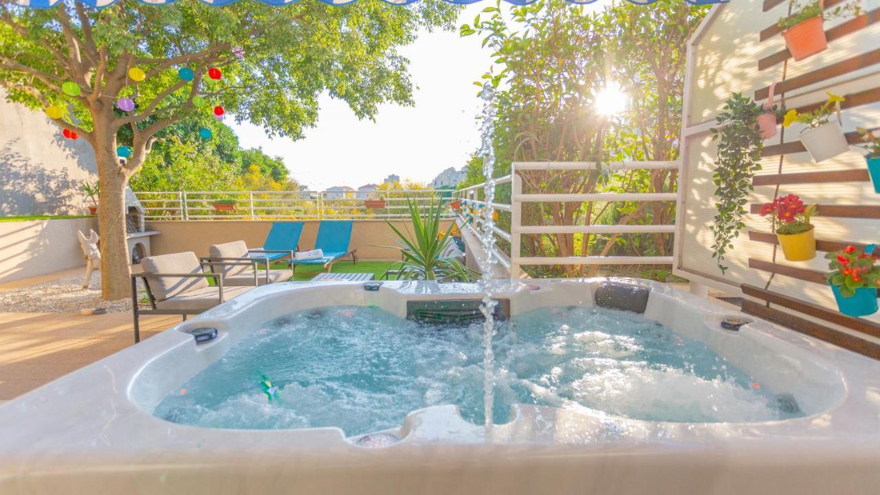 New Delux Green Garden Apartment With Hotube **** Split Zewnętrze zdjęcie