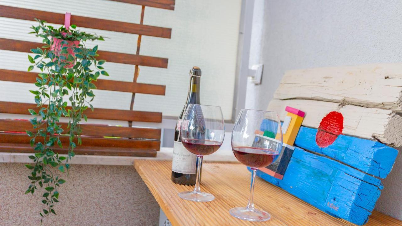 New Delux Green Garden Apartment With Hotube **** Split Zewnętrze zdjęcie