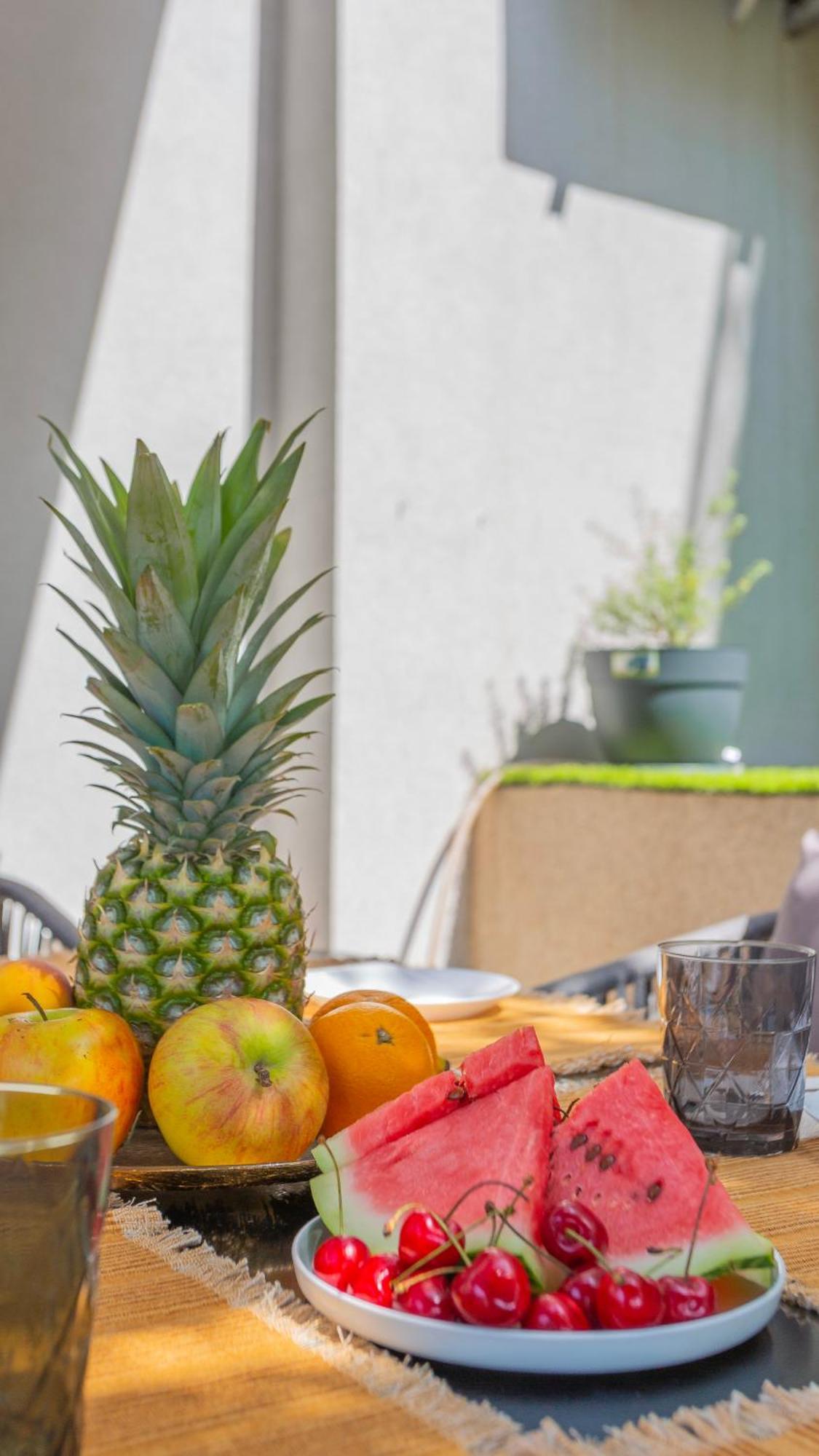 New Delux Green Garden Apartment With Hotube **** Split Zewnętrze zdjęcie
