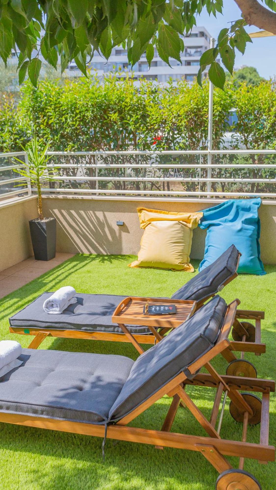 New Delux Green Garden Apartment With Hotube **** Split Zewnętrze zdjęcie