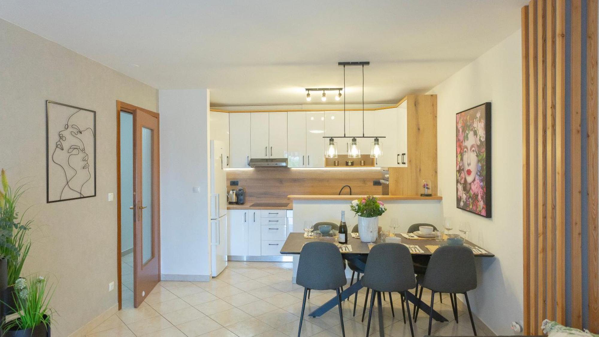 New Delux Green Garden Apartment With Hotube **** Split Zewnętrze zdjęcie