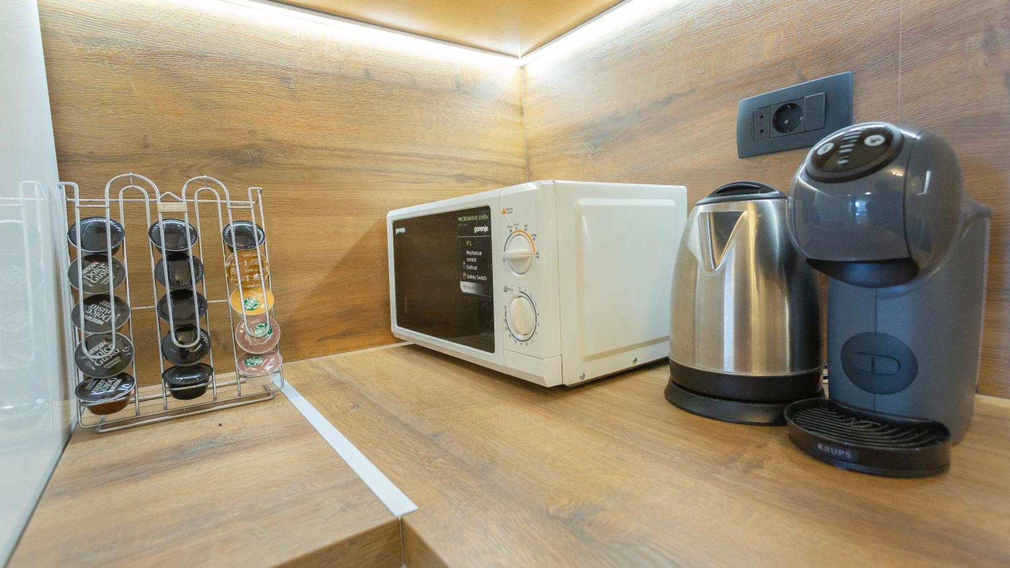 New Delux Green Garden Apartment With Hotube **** Split Zewnętrze zdjęcie